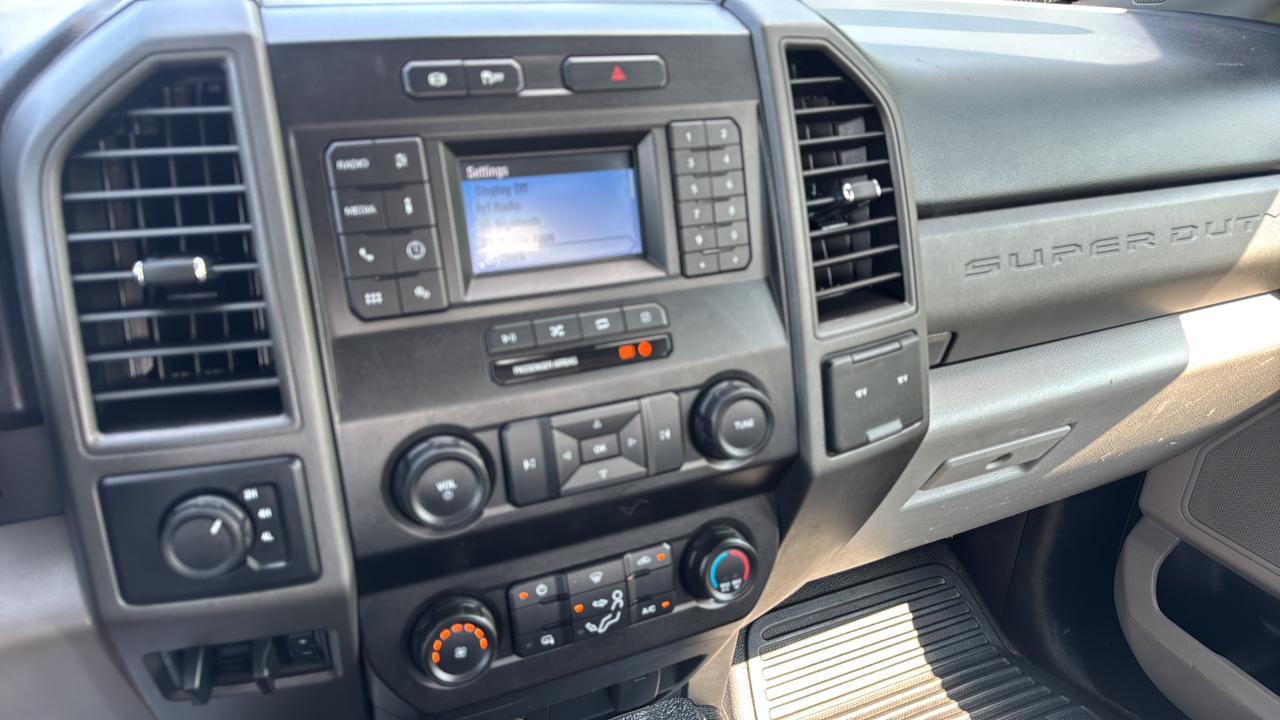 Ford F-350 SD XL SuperCab Long Bed 4WD DRW 2021