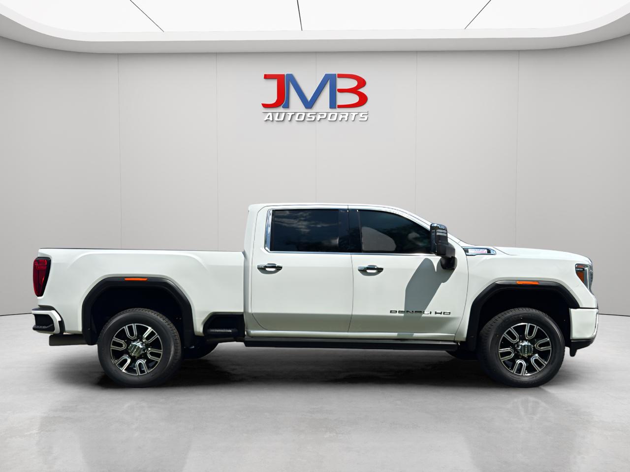 GMC Sierra 2500HD Denali Crew Cab 4WD 2021
