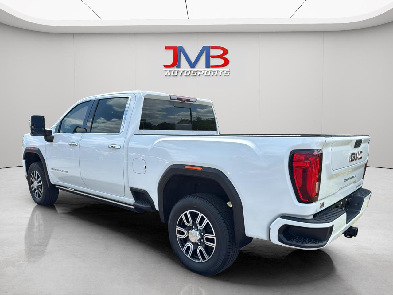 GMC Sierra 2500HD Denali Crew Cab 4WD 2021