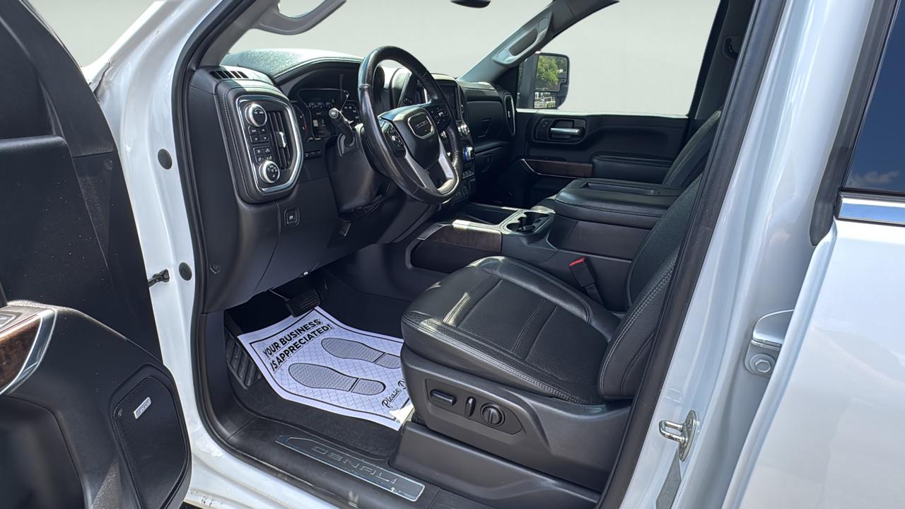 GMC Sierra 2500HD Denali Crew Cab 4WD 2021