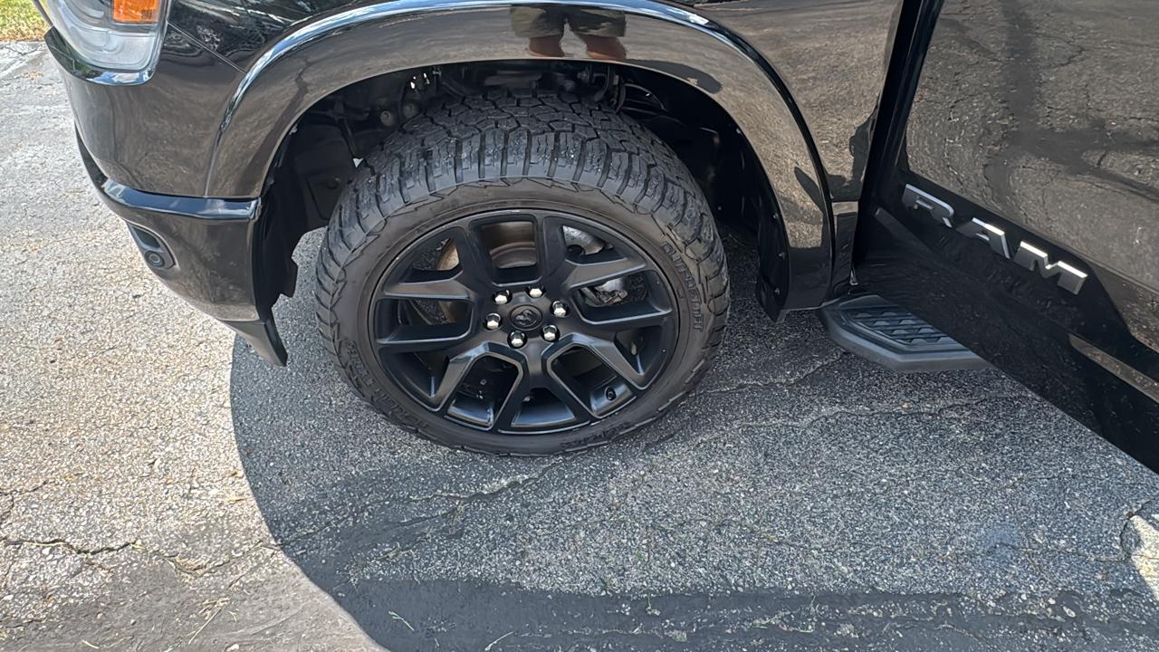 RAM 1500 Laramie Crew Cab SWB 4WD 2022