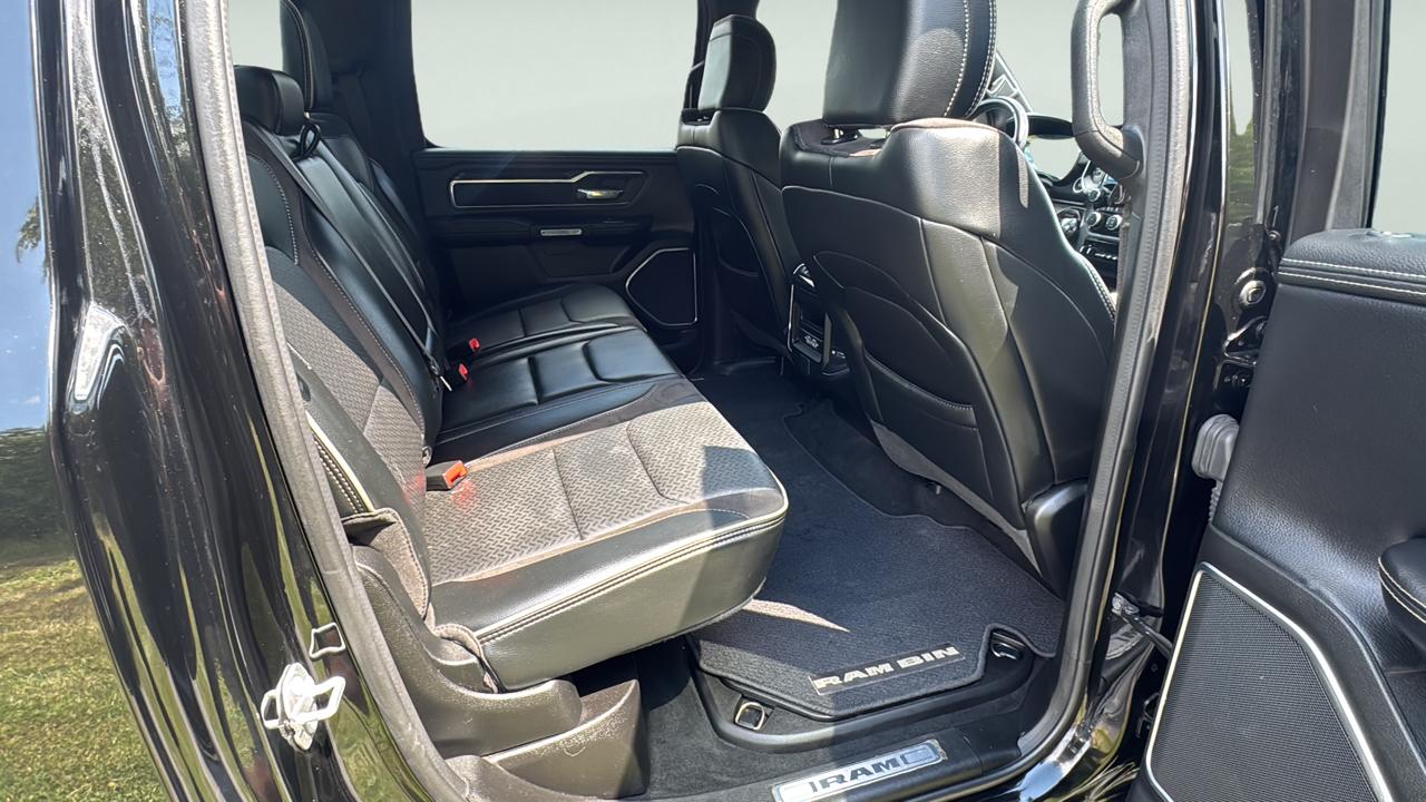 RAM 1500 Laramie Crew Cab SWB 4WD 2022