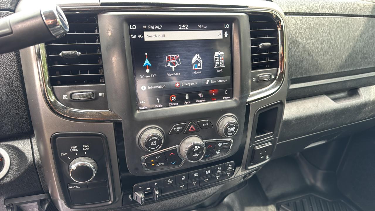 RAM 3500 Laramie Crew Cab LWB 4WD 2018