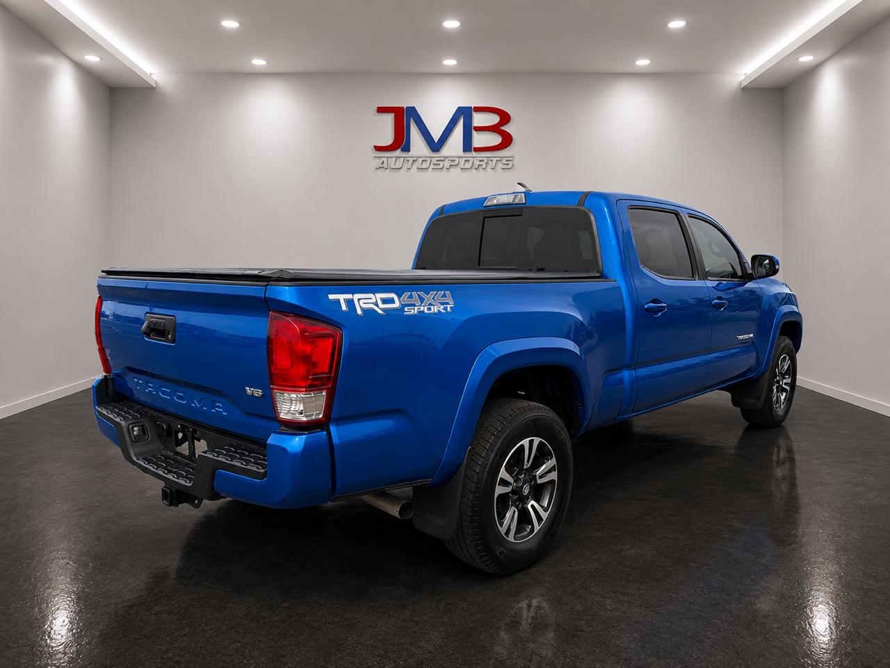 Toyota Tacoma  2018