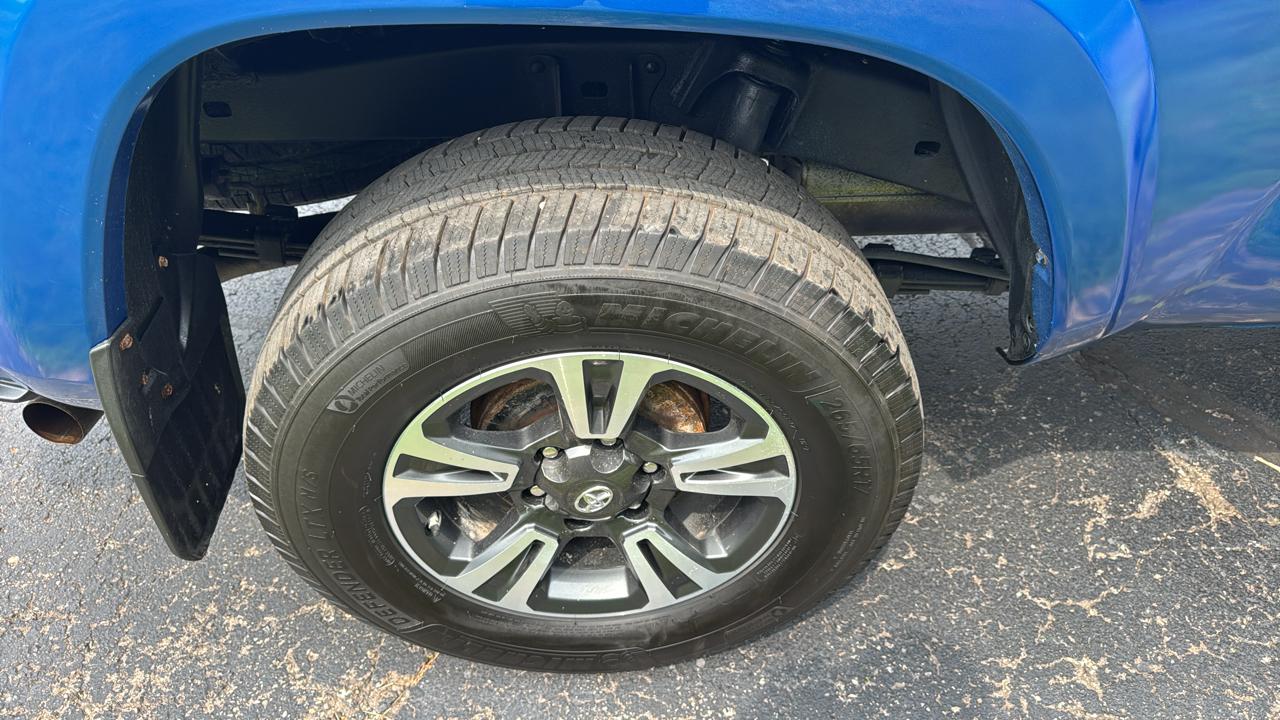Toyota Tacoma  2018