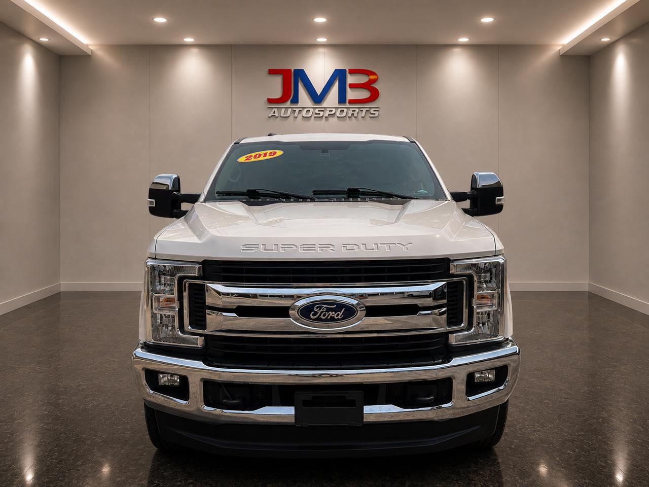 Ford F-250 SD XLT Crew Cab 2WD 2019
