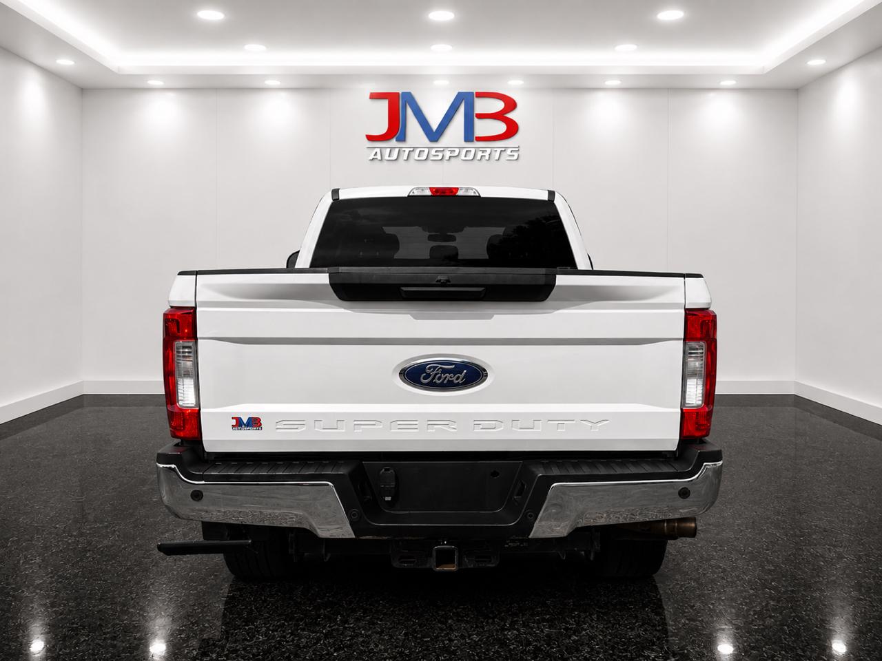Ford F-250 SD XLT Crew Cab 2WD 2019