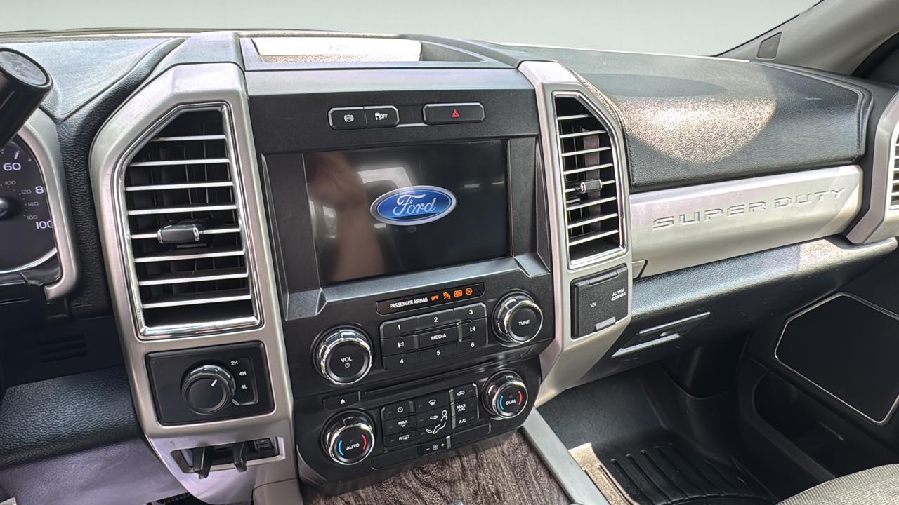Ford F-350 SD Lariat Crew Cab LWB DRW 4WD 2017