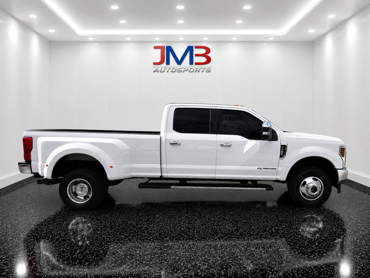 Ford F-350 SD XLT Crew Cab Long Bed DRW 4WD 2019