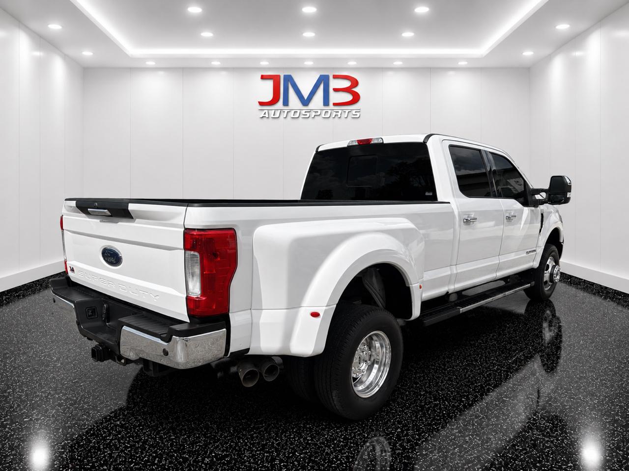 Ford F-350 SD XLT Crew Cab Long Bed DRW 4WD 2019