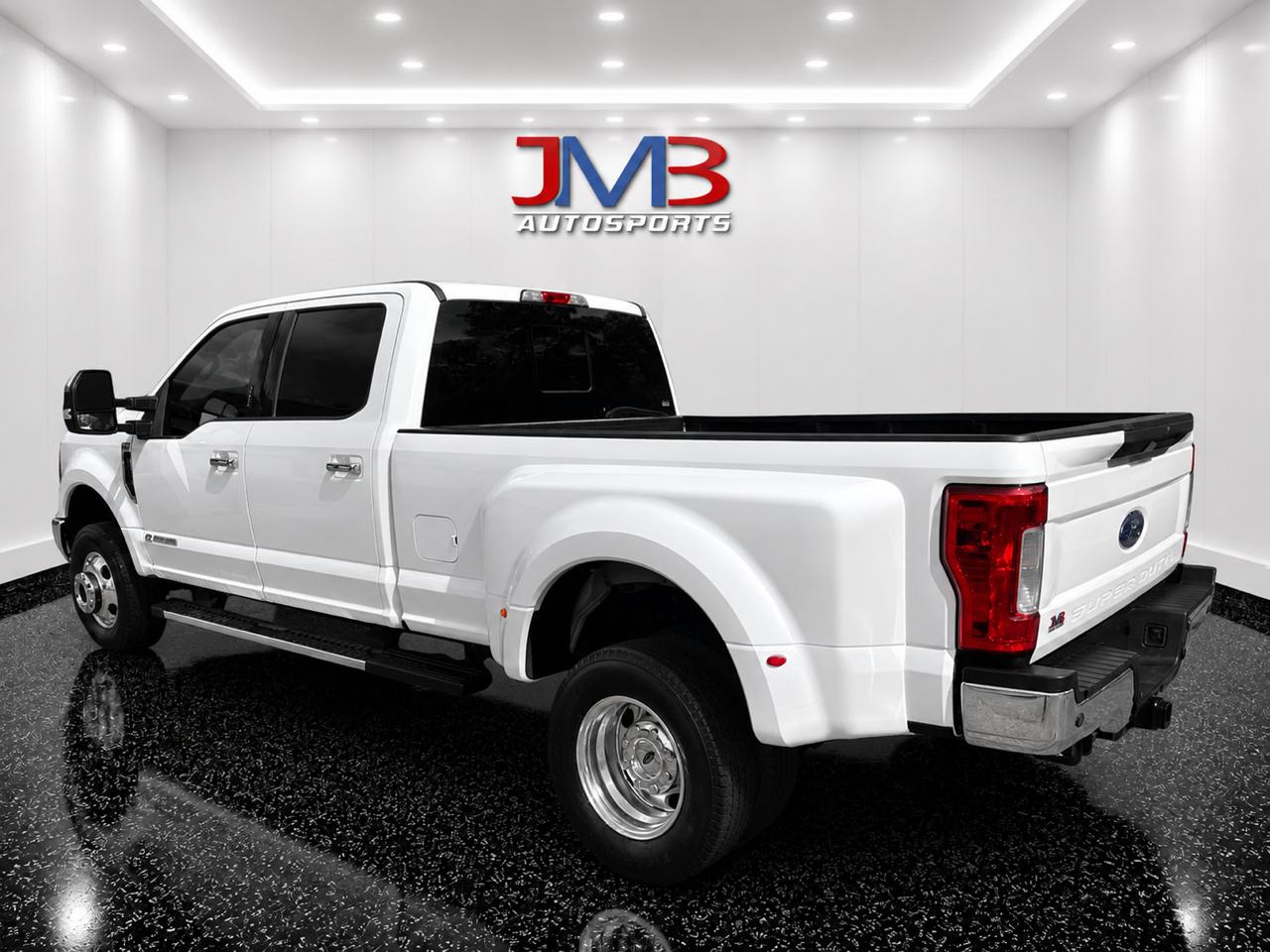 Ford F-350 SD XLT Crew Cab Long Bed DRW 4WD 2019