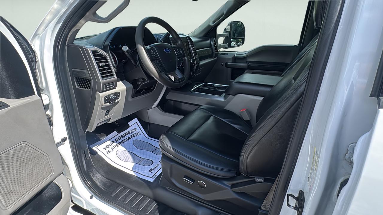 Ford F-350 SD XLT Crew Cab Long Bed DRW 4WD 2019