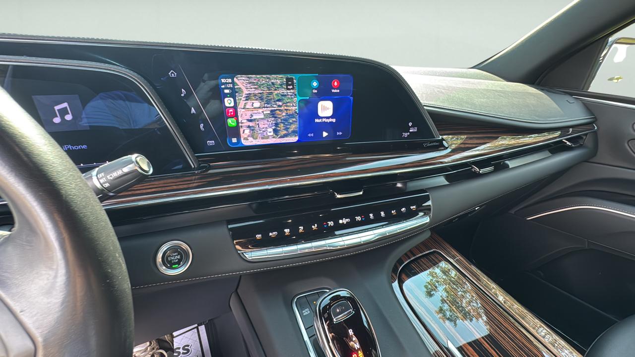 Cadillac Escalade Luxury 4WD 2024
