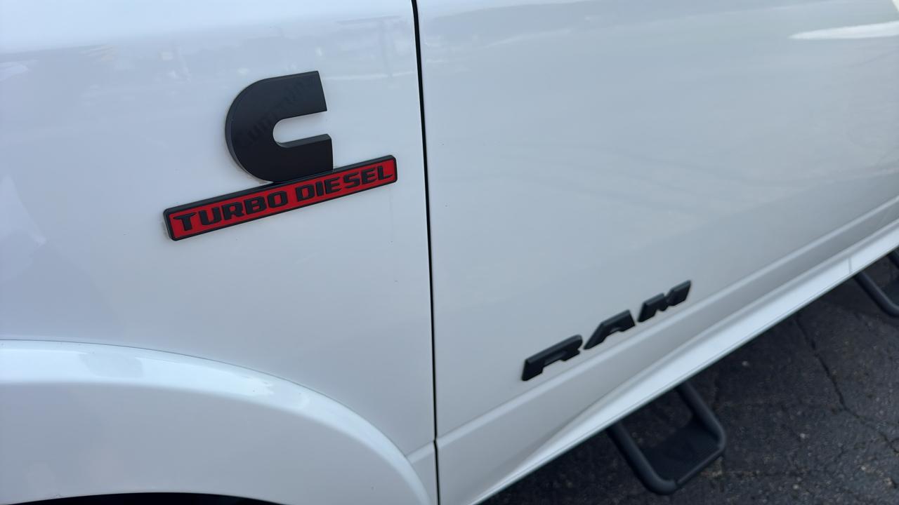 RAM 2500 Laramie Crew Cab SWB 4WD 2021