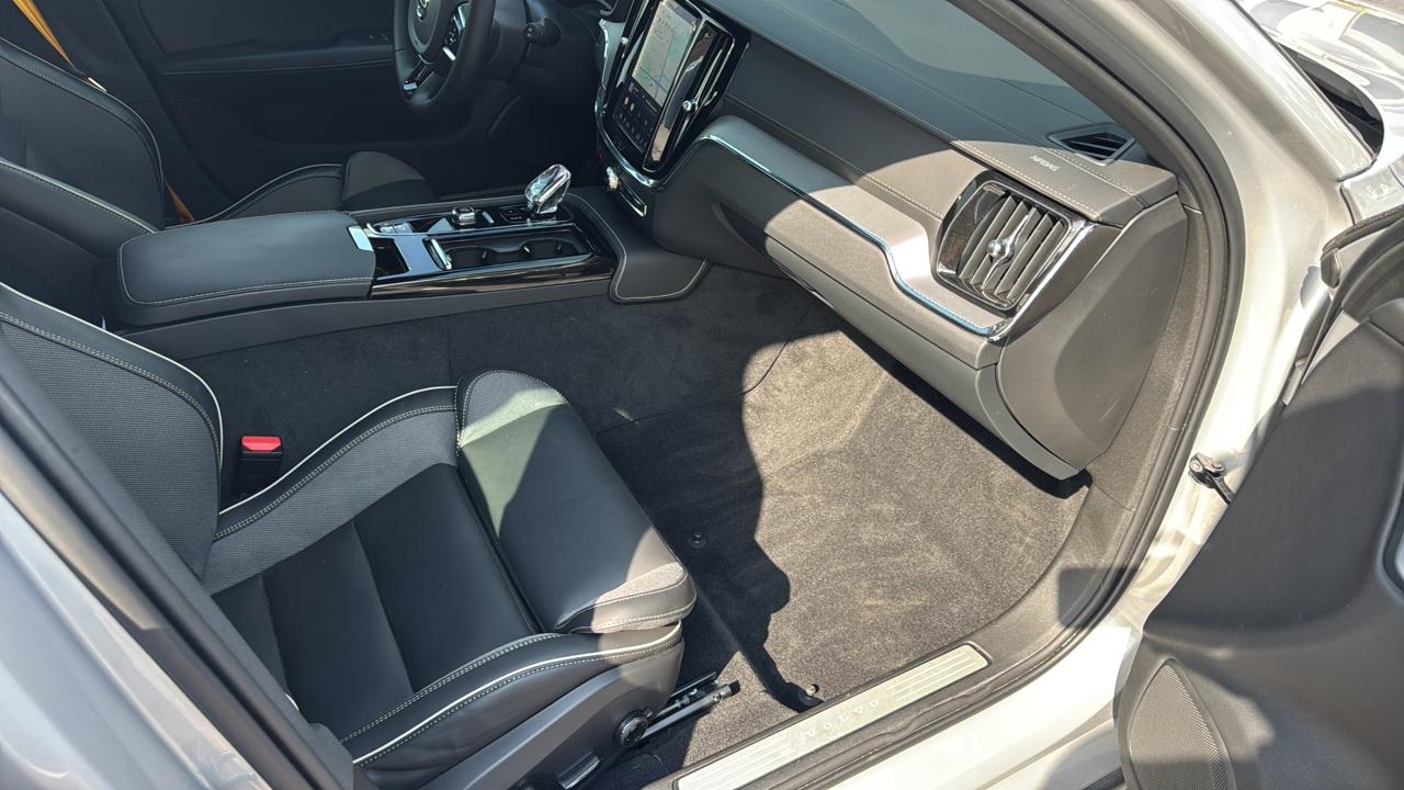 Volvo V60 T8 Polestar Engineered 2024