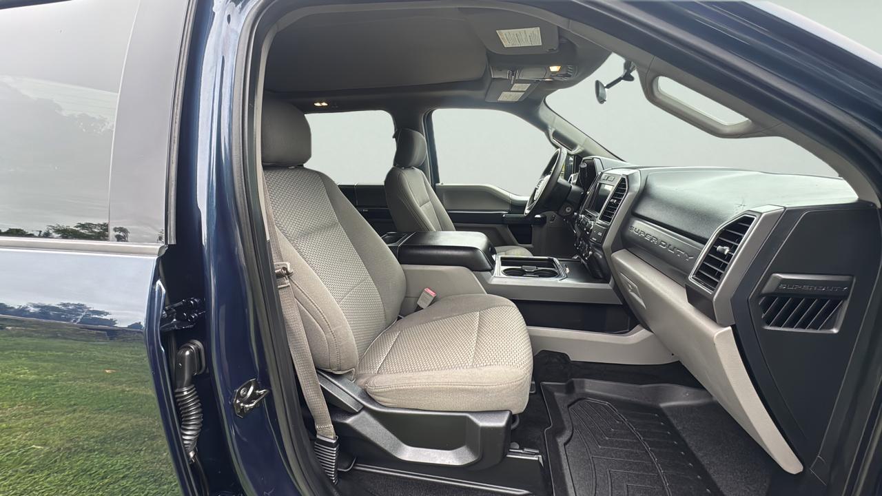 Ford F-250 SD XLT Crew Cab Long Bed 4WD 2019