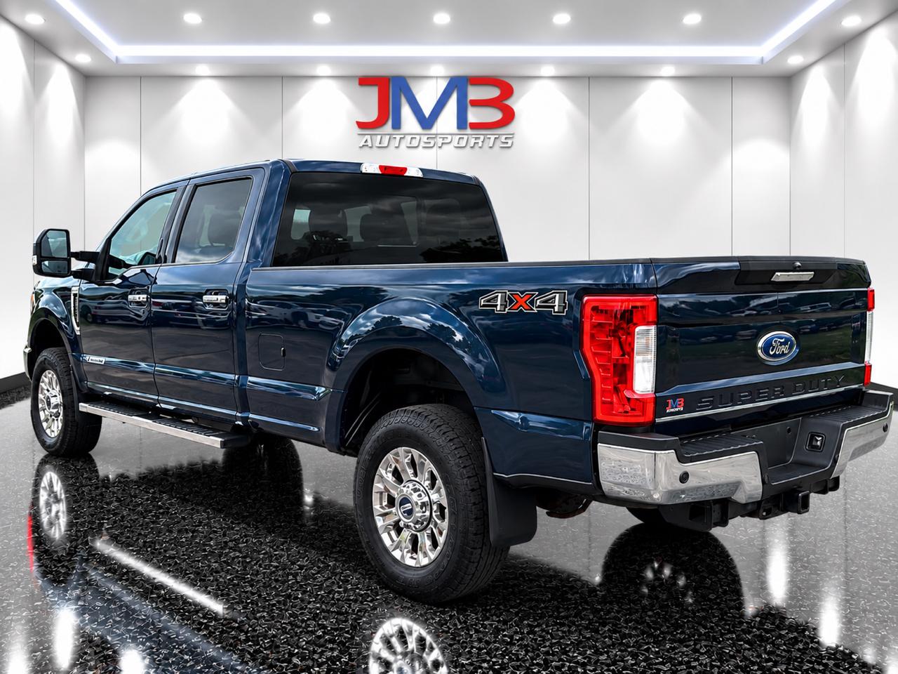 Ford F-250 SD XLT Crew Cab Long Bed 4WD 2019