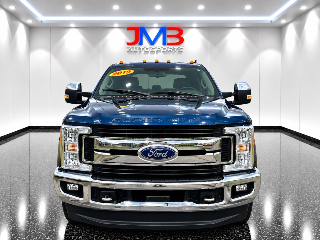 Ford F-250 SD XLT Crew Cab Long Bed 4WD 2019