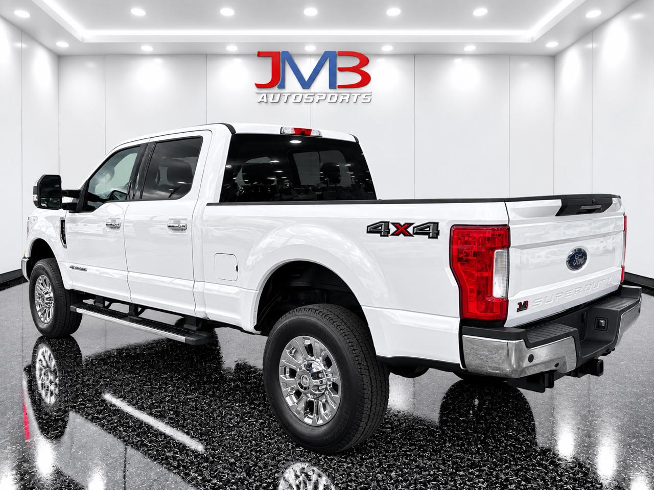 Ford F-350 SD Lariat Crew Cab 4WD 2019