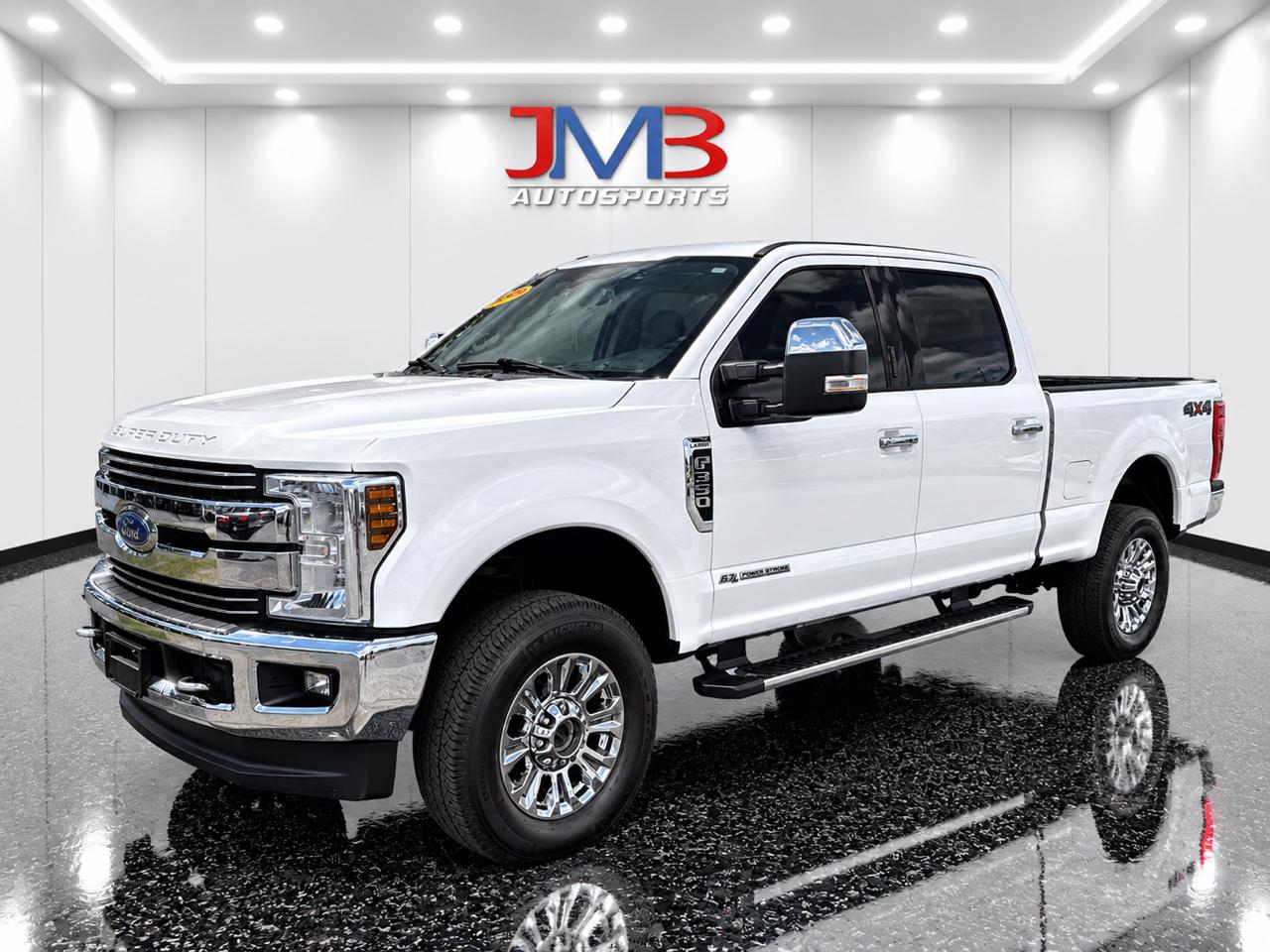 Ford F-350 SD Lariat Crew Cab 4WD 2019