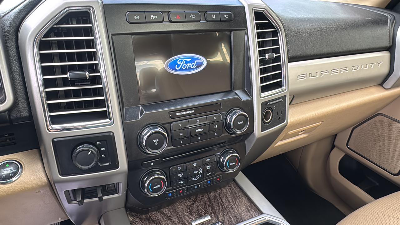 Ford F-450 SD Lariat Crew Cab DRW 4WD 2017