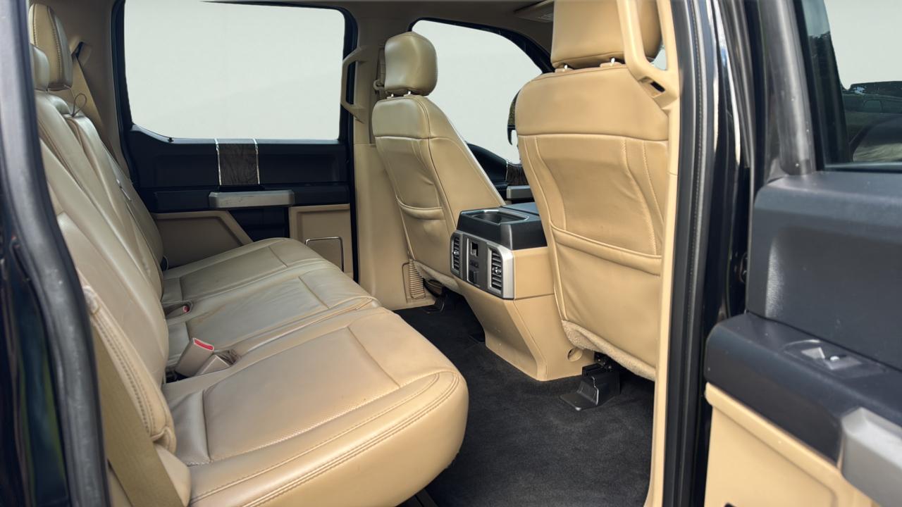 Ford F-450 SD Lariat Crew Cab DRW 4WD 2017