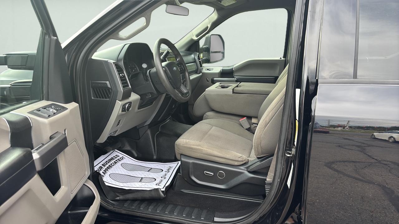 Ford F-250 SD XLT Crew Cab LWB 4WD 2019