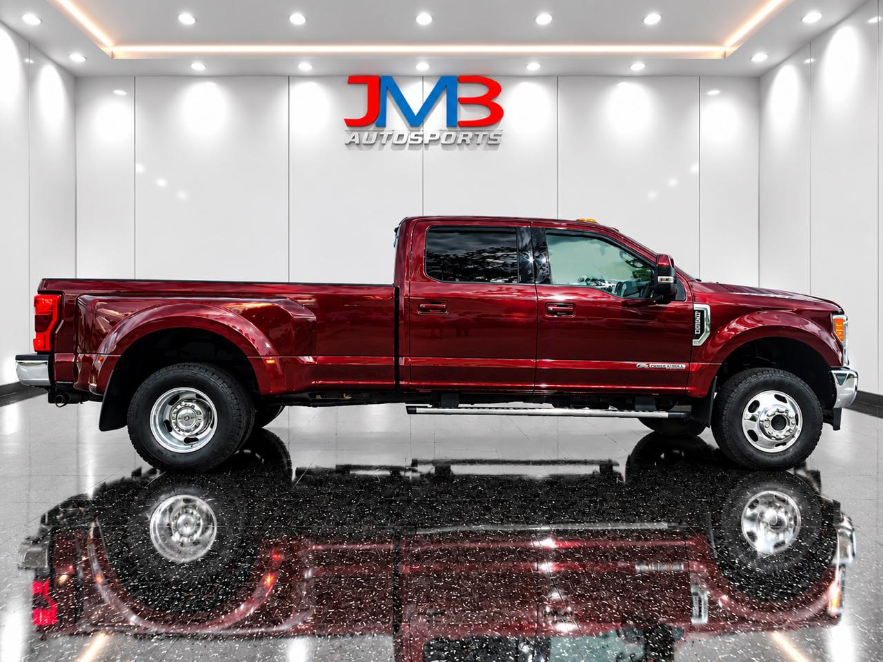 Ford F-350 SD Lariat Crew Cab Long Bed DRW 4WD 2017