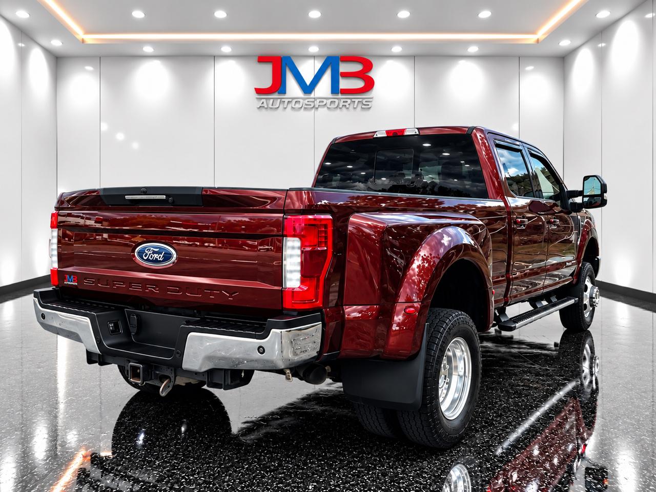 Ford F-350 SD Lariat Crew Cab Long Bed DRW 4WD 2017