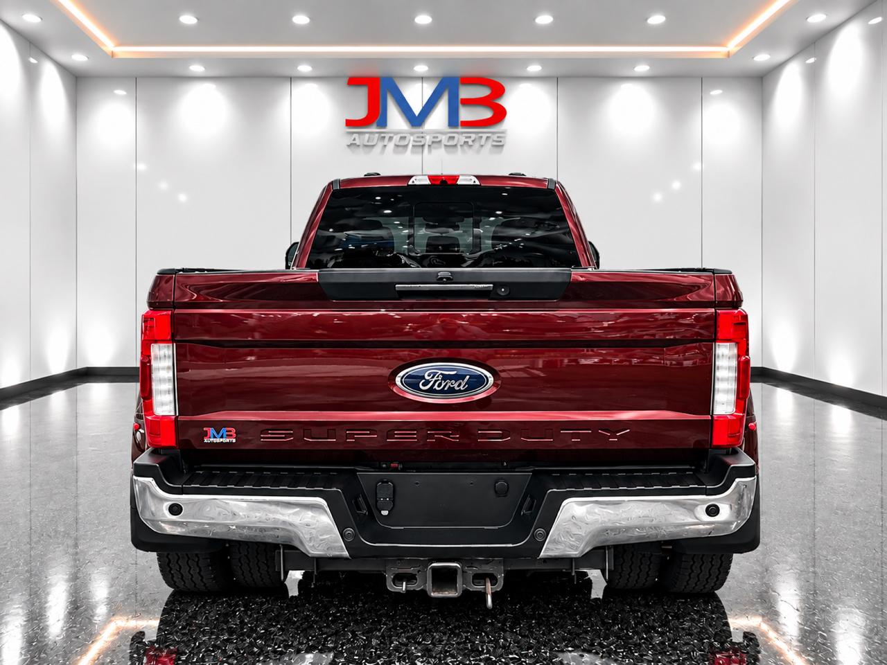 Ford F-350 SD Lariat Crew Cab Long Bed DRW 4WD 2017