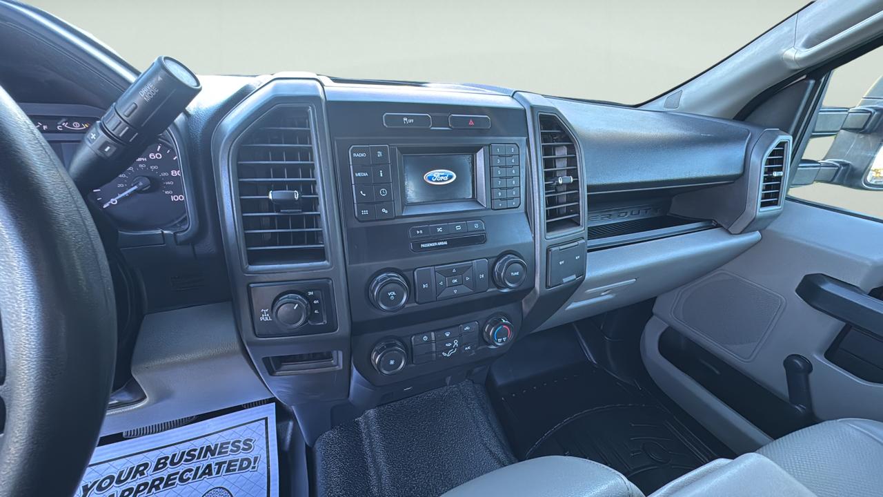 Ford F-250 SD XL SuperCab 4WD 2022