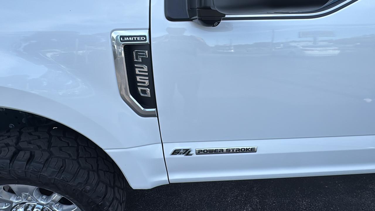 Ford F-250 SD Limited Crew Cab 4WD 2021