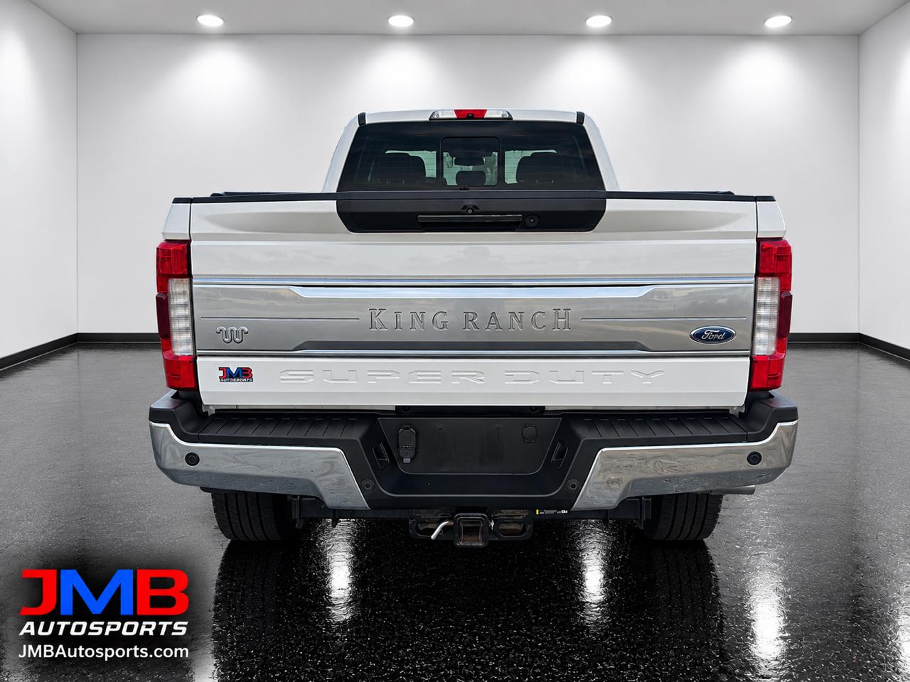 Ford Super Duty F-350 SRW King Ranch 4WD Crew Cab 8' Box 2018