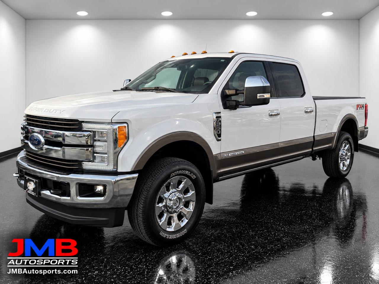 Ford Super Duty F-350 SRW King Ranch 4WD Crew Cab 8' Box 2018