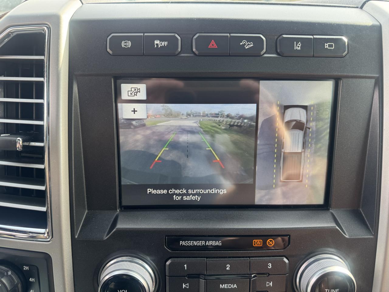 Ford Super Duty F-350 SRW King Ranch 4WD Crew Cab 8' Box 2018