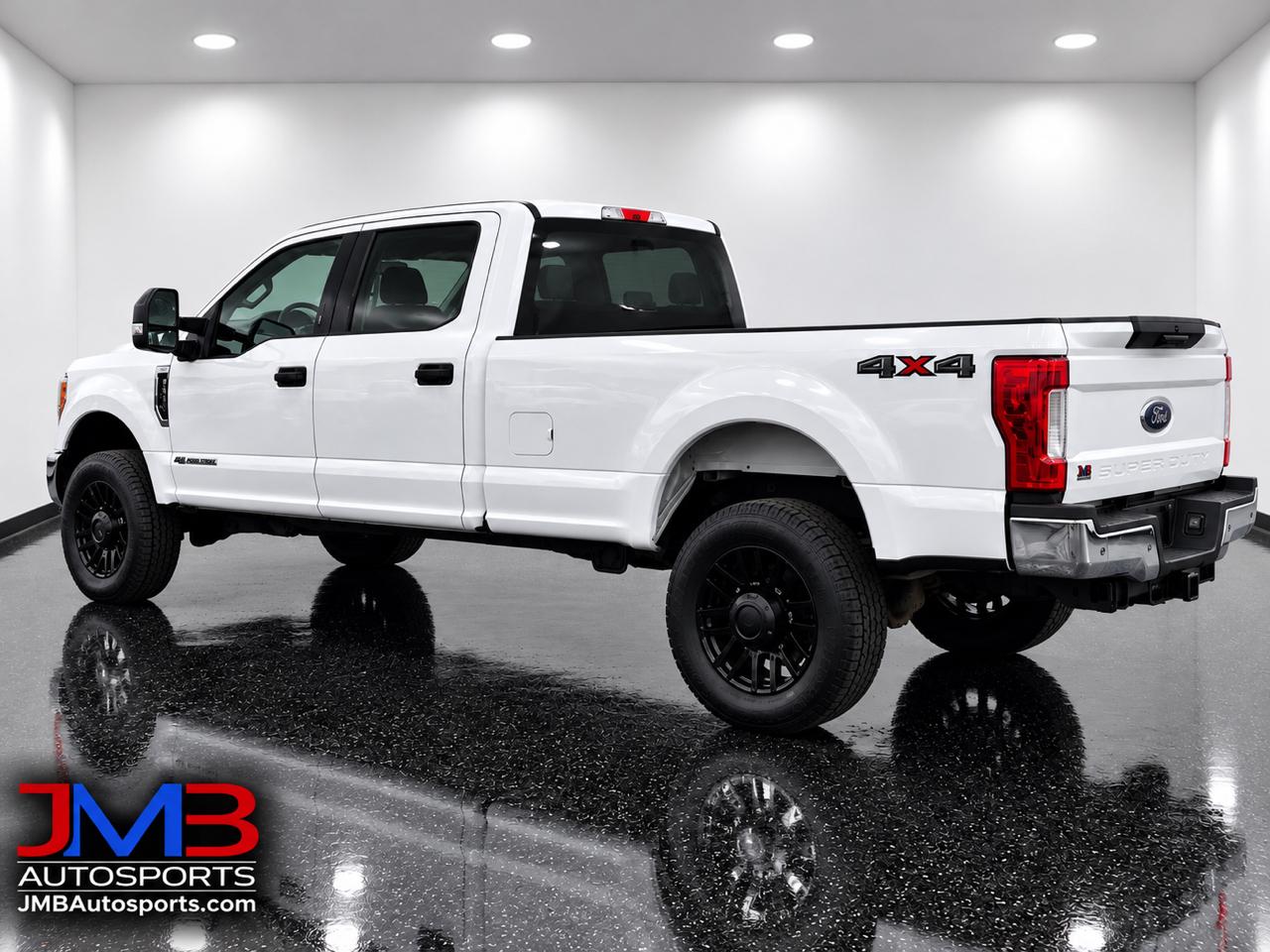 Ford Super Duty F-250 SRW XL 4WD Crew Cab 8' Box 2019