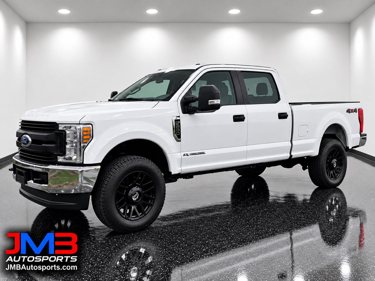 Ford Super Duty F-250 SRW XL 4WD Crew Cab 8' Box 2019