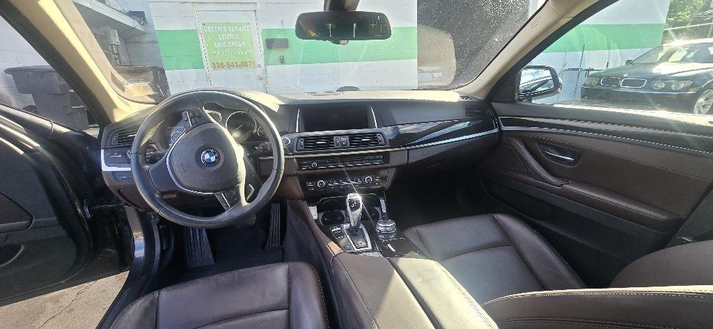 BMW 5-Series 528i 2016