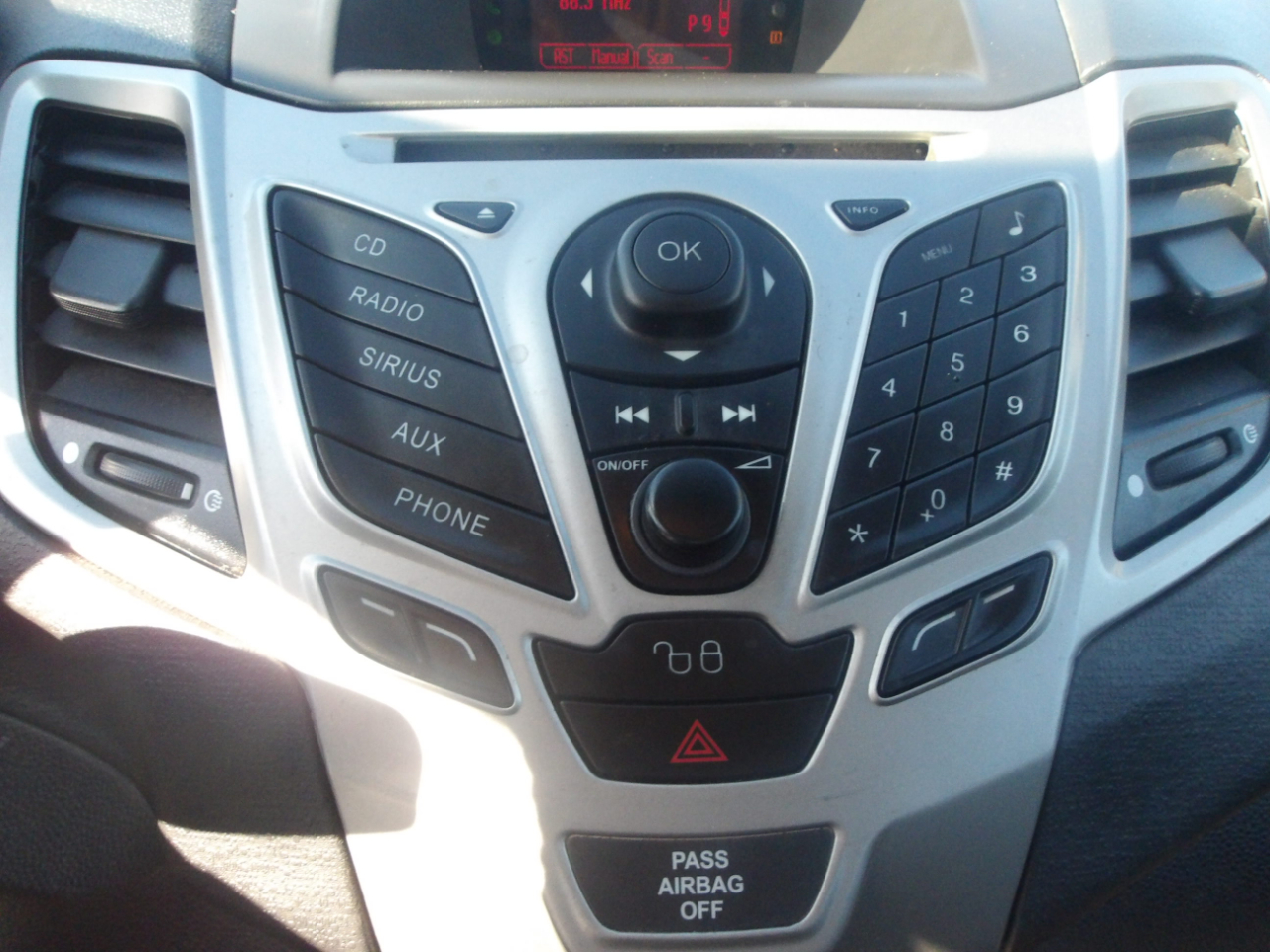 Ford Fiesta 5dr HB SES 2011