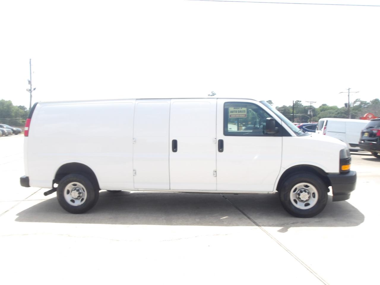 Chevrolet Express Cargo Van RWD 2500 155" 2020