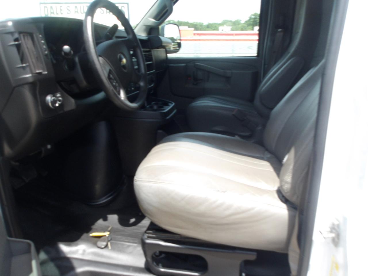 Chevrolet Express Cargo Van RWD 2500 155" 2020