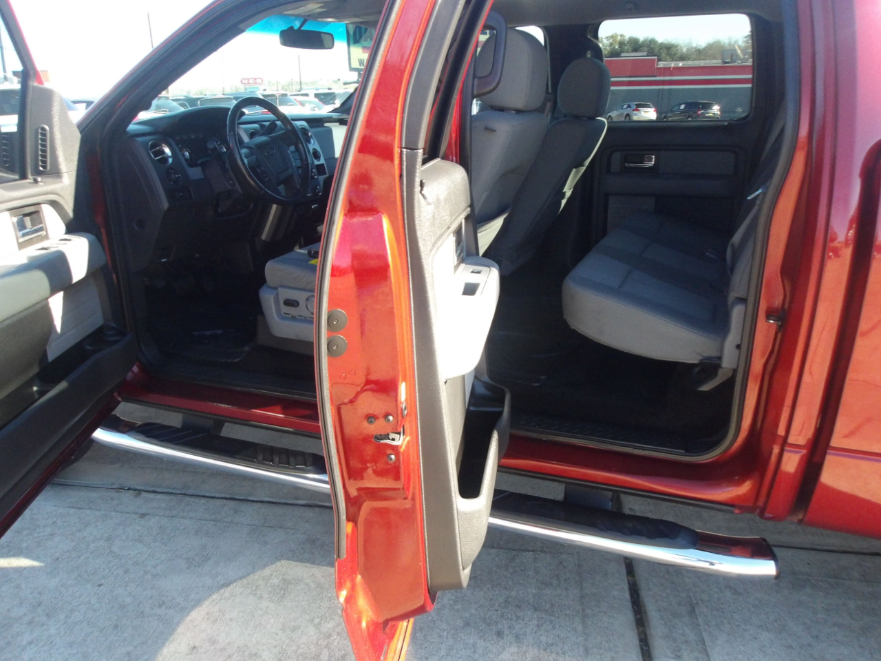 Ford F-150 2WD SuperCrew 145" King Ranch 2014