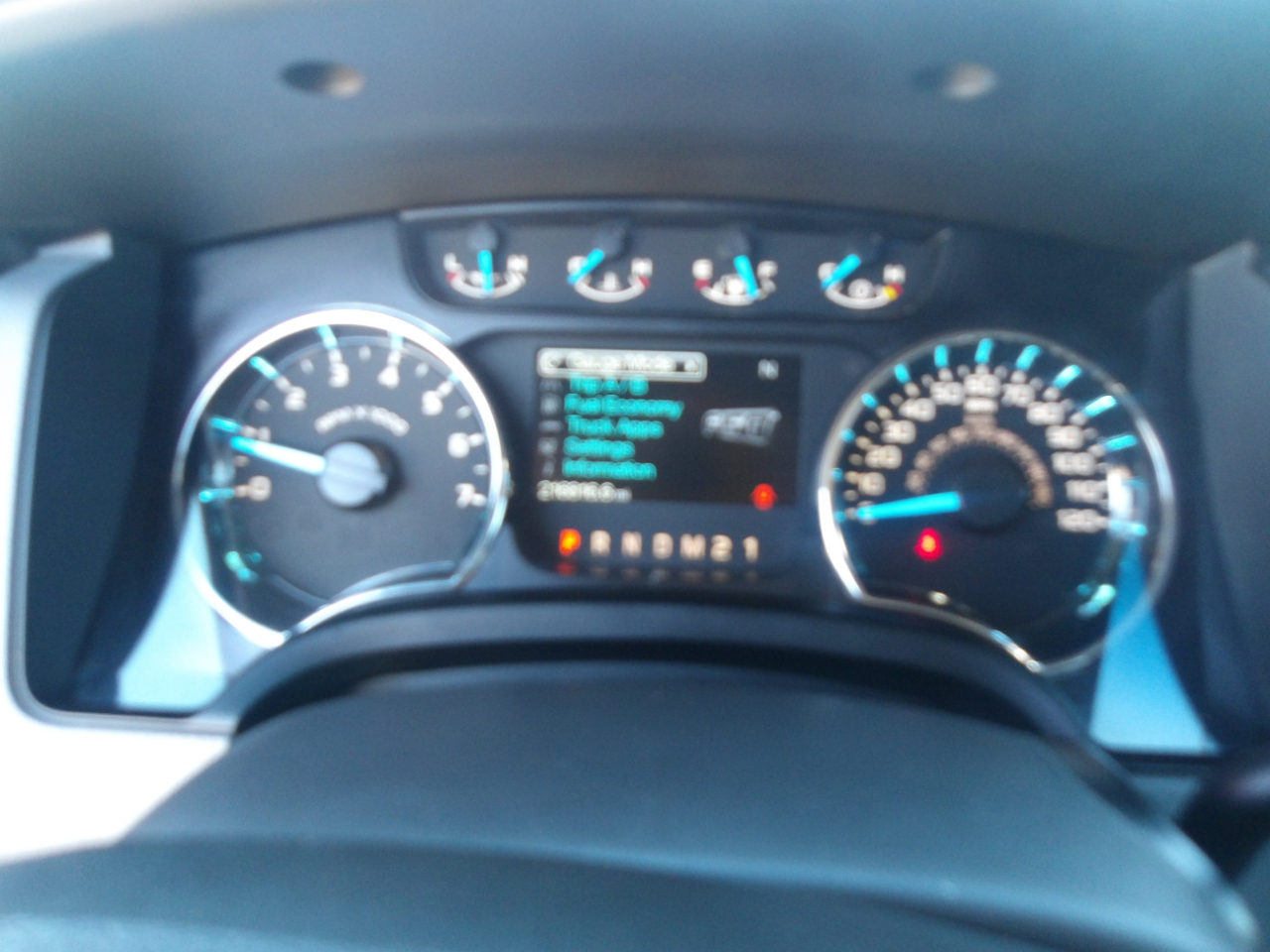 Ford F-150 2WD SuperCrew 145" King Ranch 2014