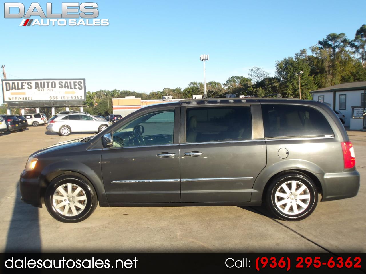 2012 Chrysler Town & Country 4dr Wgn Touring-L