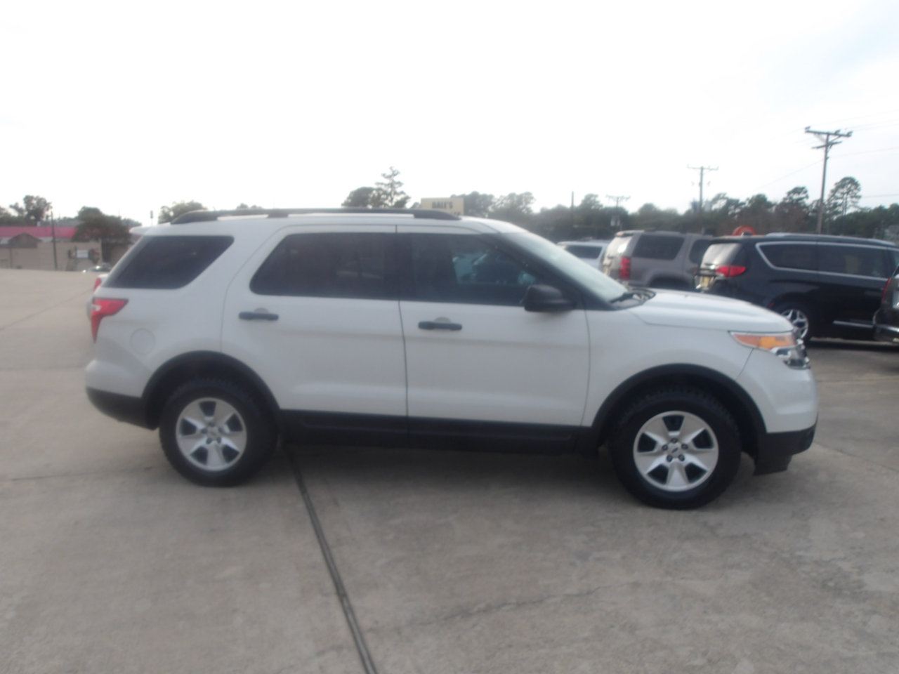 Ford Explorer 4WD 4dr Base 2011 Ford Explorer 4WD 4dr Base 2011