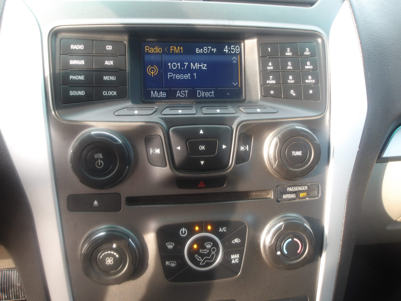 Ford Explorer 4WD 4dr Base 2011 Ford Explorer 4WD 4dr Base 2011