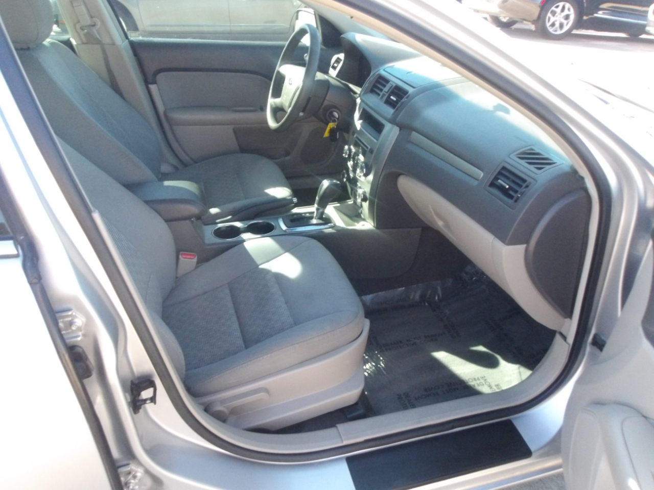 Ford Fusion 4dr Sdn SE FWD 2012 Ford Fusion 4dr Sdn SE FWD 2012