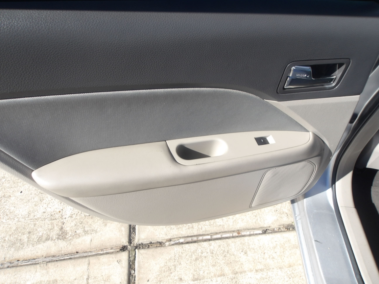 Ford Fusion 4dr Sdn SE FWD 2012 Ford Fusion 4dr Sdn SE FWD 2012