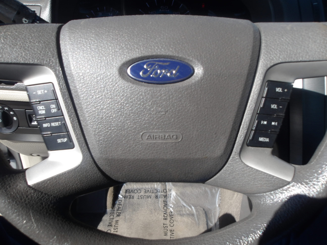 Ford Fusion 4dr Sdn SE FWD 2012 Ford Fusion 4dr Sdn SE FWD 2012