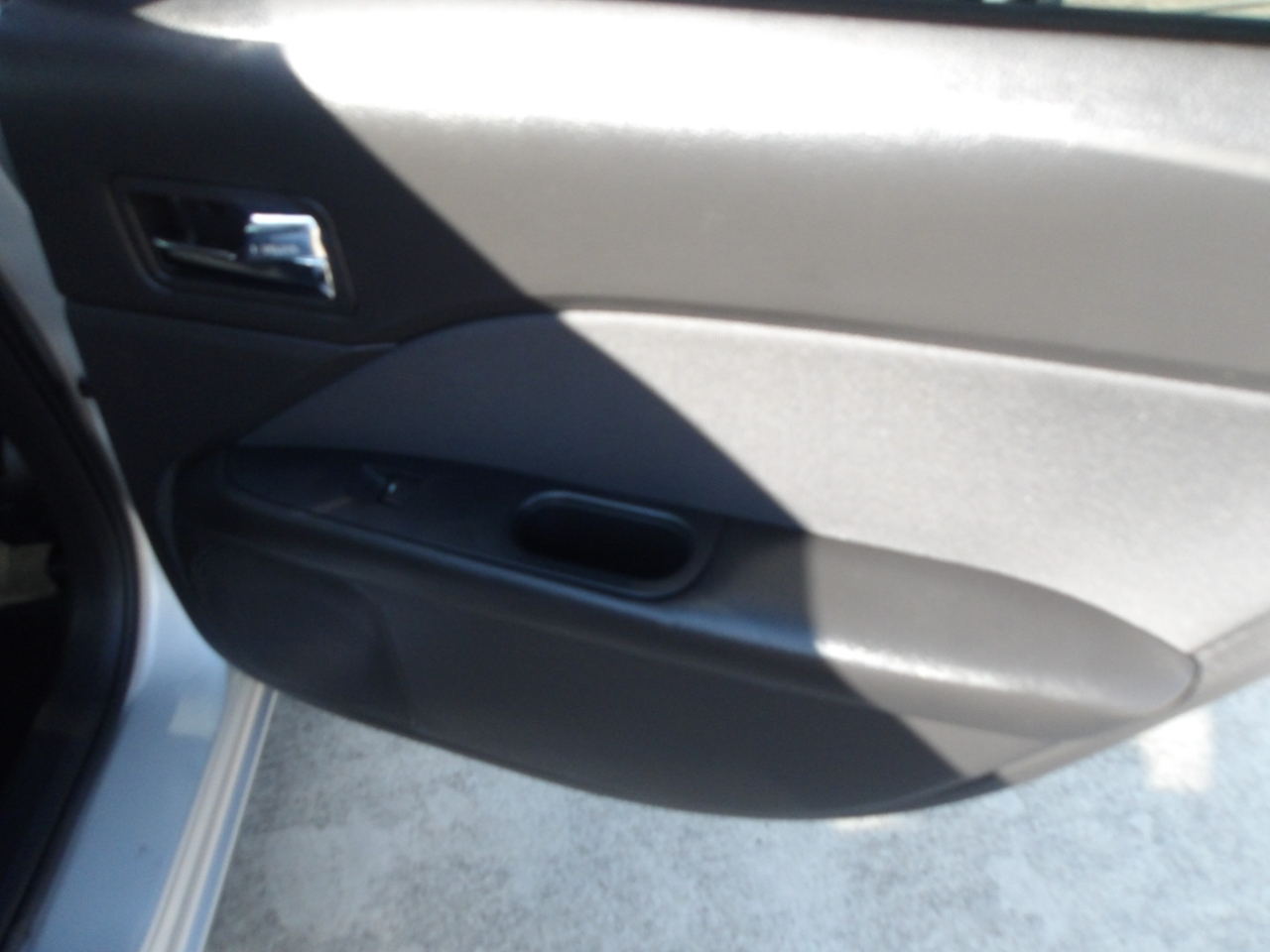 Ford Fusion 4dr Sdn SE FWD 2010 Ford Fusion 4dr Sdn SE FWD 2010